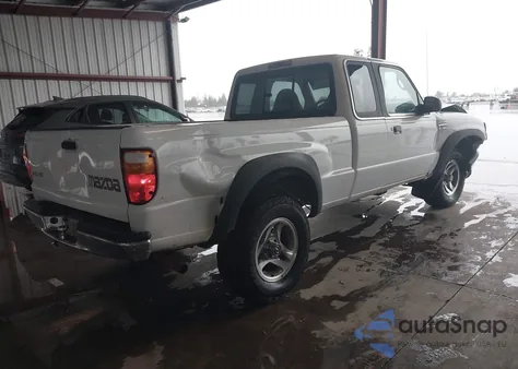 2001 Mazda B3000 Se z USA, uszkodzony, nr VIN 4F4ZR17U61TM25922